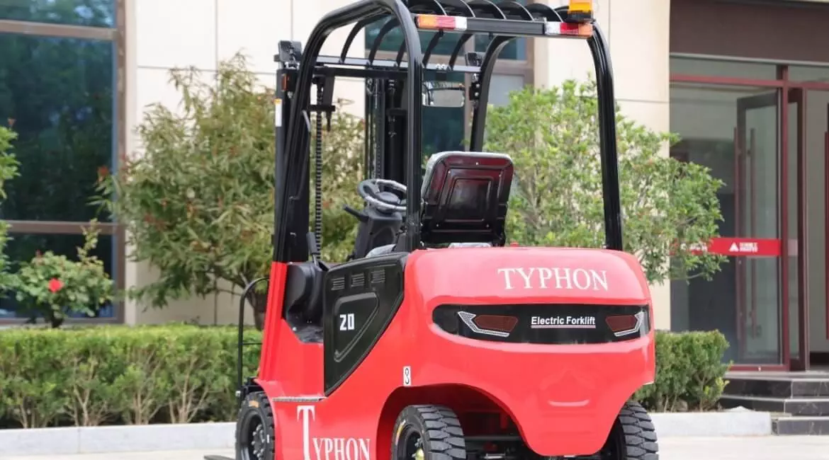 Typhon Electric Forklift