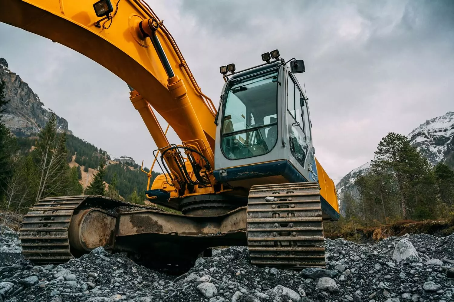 Hydraulic Excavator